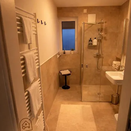 Exklusives City-apartment Mit Gartenidylle An Den Paderwiesen 아파트