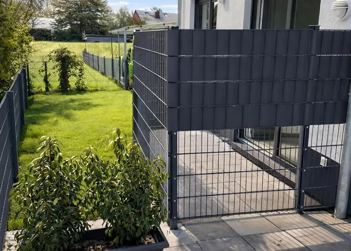 아파트 Exklusives City-apartment Mit Gartenidylle An Den Paderwiesen *