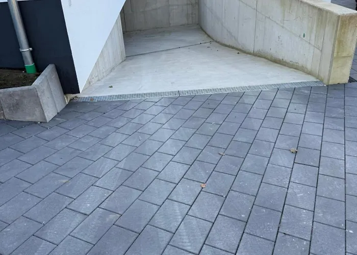 Lejlighed Exklusives City-apartment Mit Gartenidylle An Den Paderwiesen